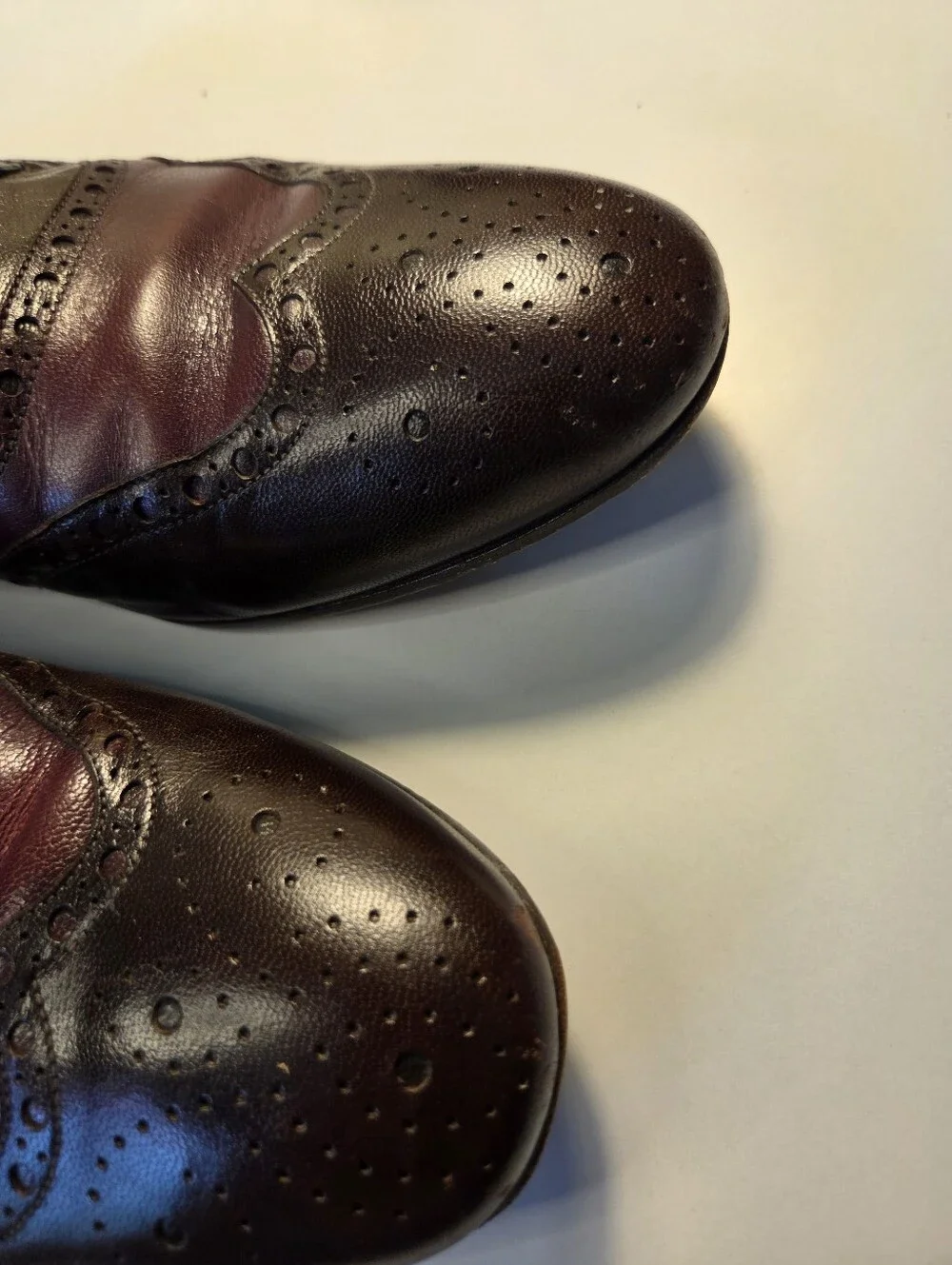 GUCCI Mens Two-Tone Brown and Burgundy Wingtip Dress Shoes Size 40